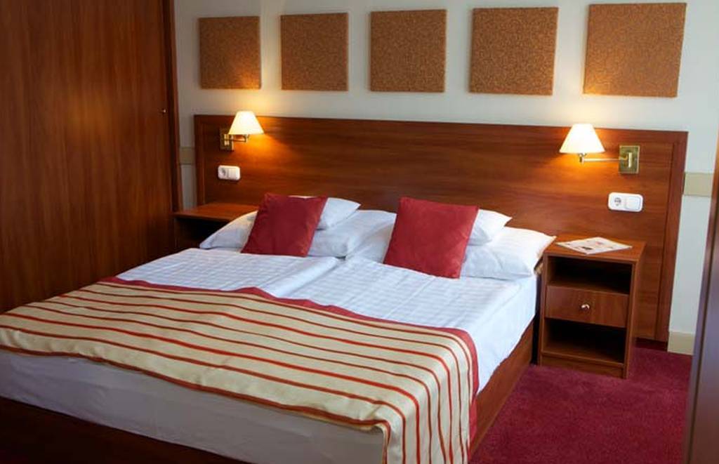 Hotel City Inn Hotel 4*